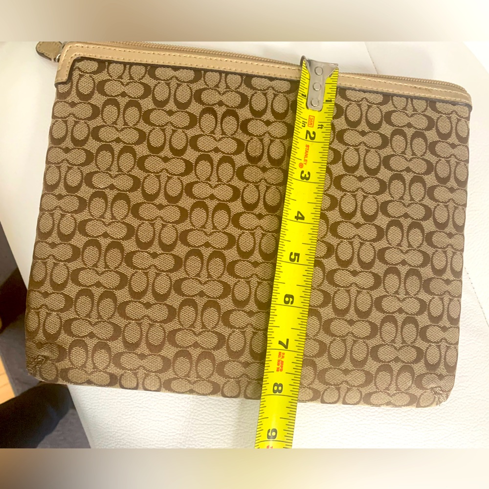 COACH Brand signature C’s padded iPad/Tablet carrying case